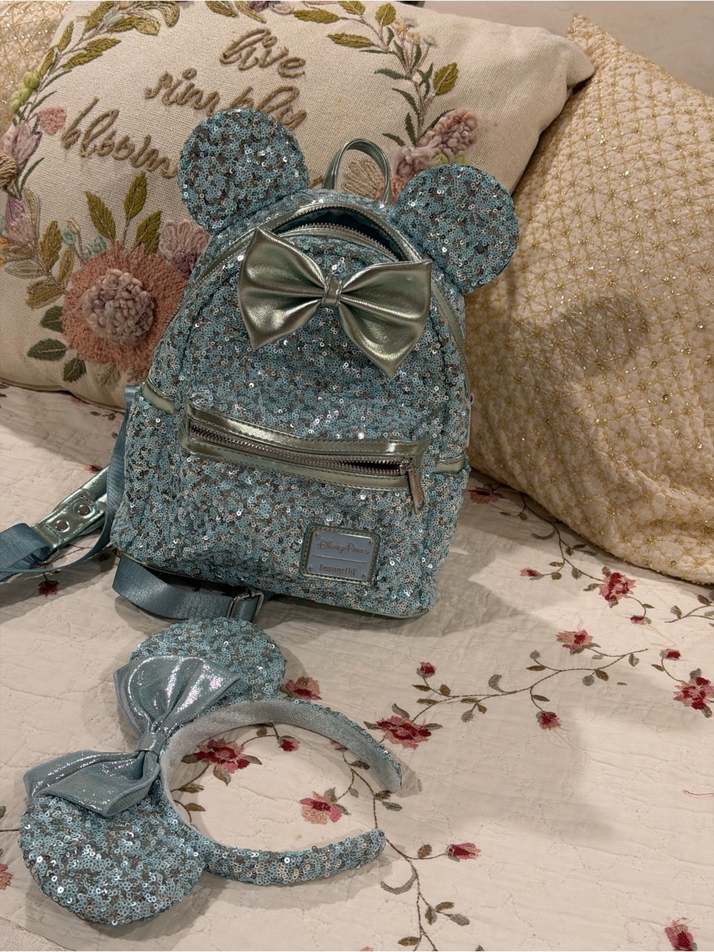 RARE RETIRED 2019 DISNEY PARKS ARENDELLE AQUA LOUNGEFLY SET -EXCELLENT CONDITION